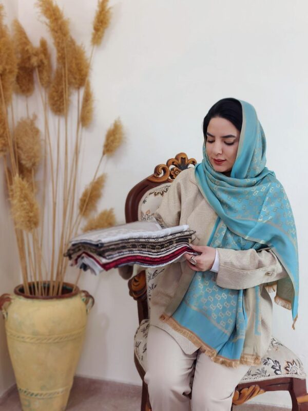 شال ابریشم - تصویر 3